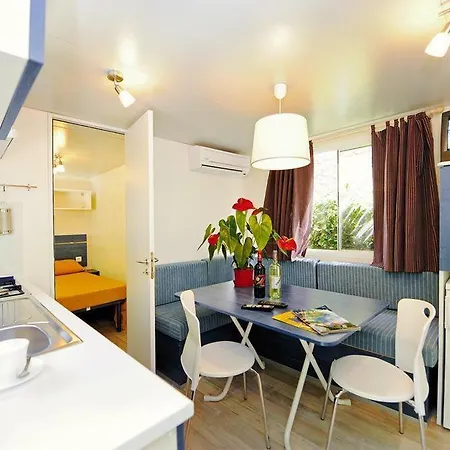 Mobile Homes - Igs01330-myb